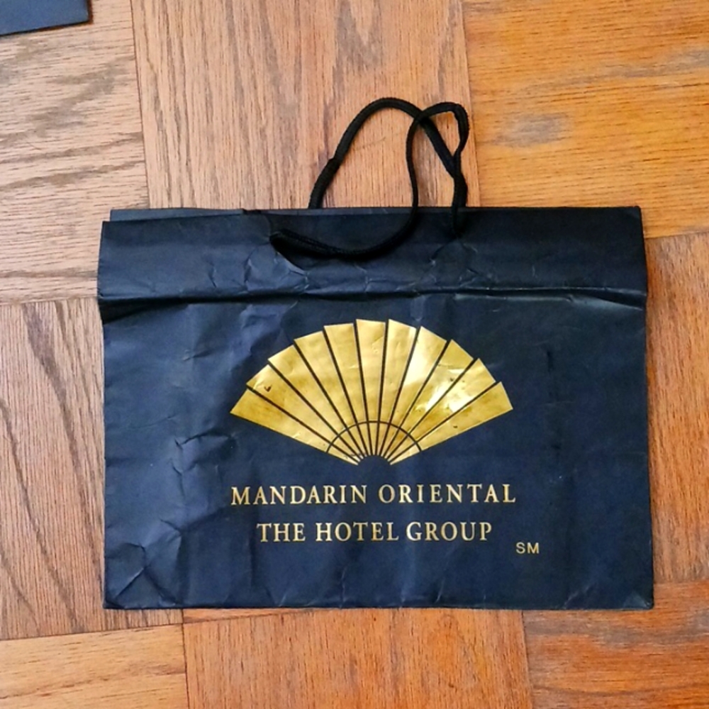 Mandarin Oriental shopping bag (large)
